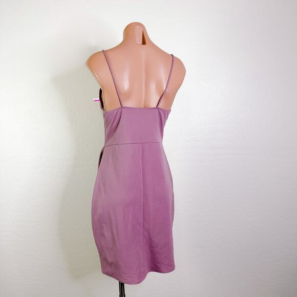 Lulus Forever Your Girl Tulip Hem Sleeveless Bodycon Mini Dress Mauve Pink M NWT - Picture 7 of 12